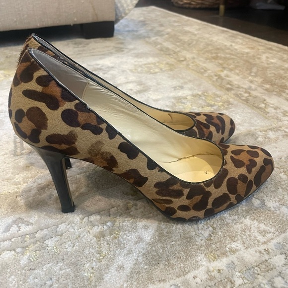 Max Studio Calf Leather Animal Print Pumps - Picture 2 of 8